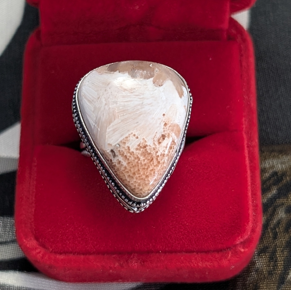 Vintage Rare Gemuine Scolecite In Sterling Silver Teardrop Ring Size 8.75